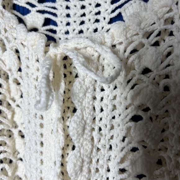 |•Handmade Crocheted Vest•| Cream One Size - Picture 8 of 13